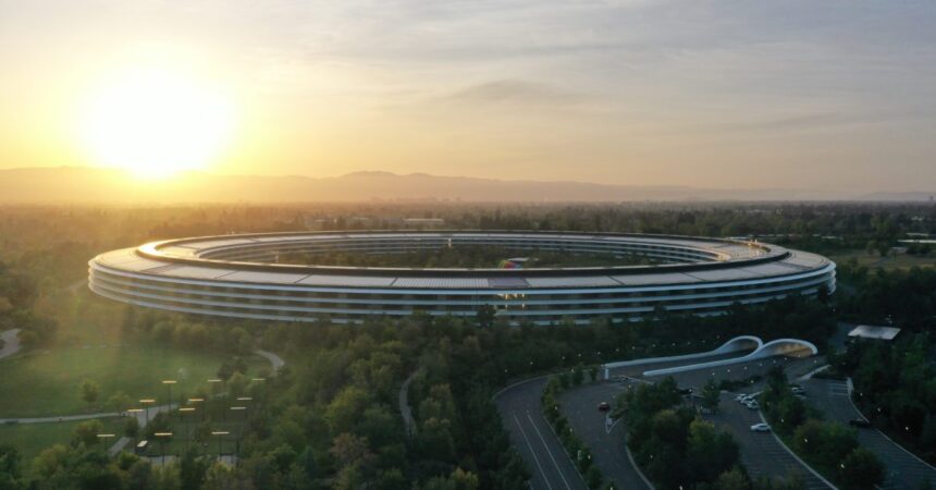 Apple schedules Q4 2022 earnings release for October 27