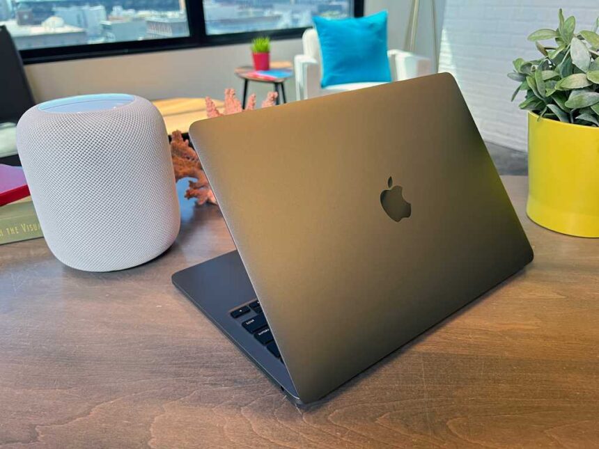 13-inch MacBook Pro M2 2022